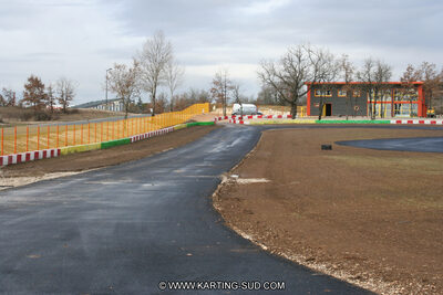 15/02/2011 : Photos du circuit de Cahors (travaux en cours) 2011 — karting