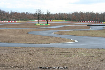 15/02/2011 : Photos du circuit de Cahors (travaux en cours) 2011 — karting