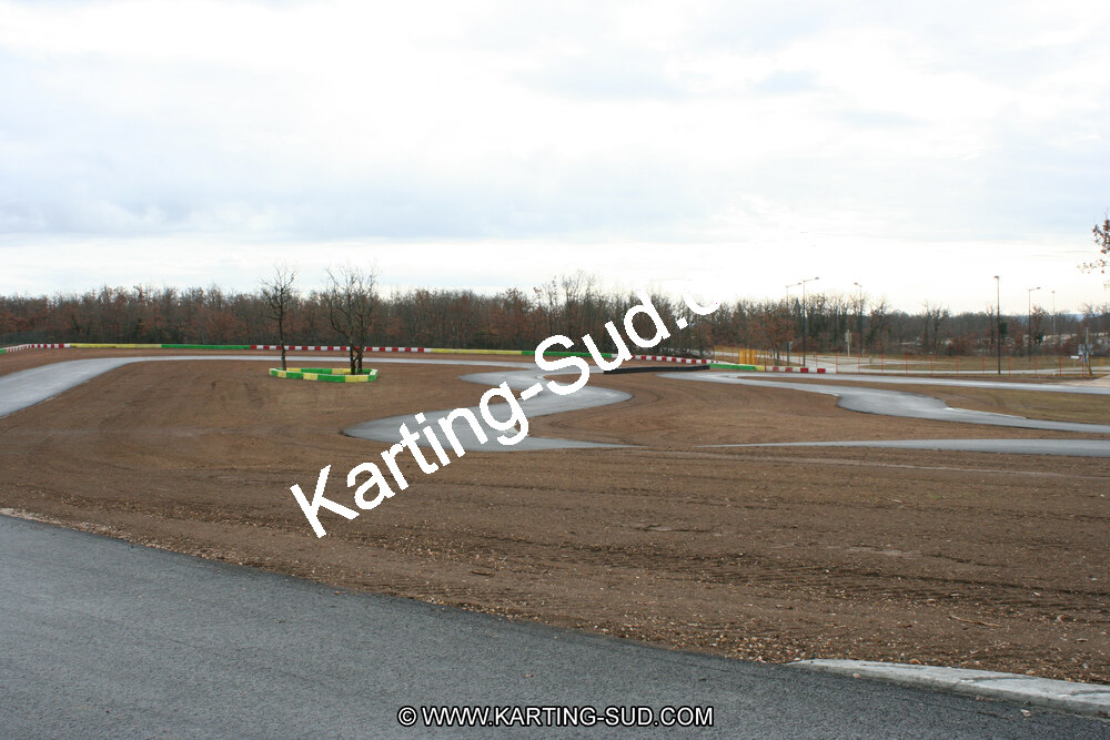 15/02/2011 : Photos du circuit de Cahors (travaux en cours) 2011 — karting