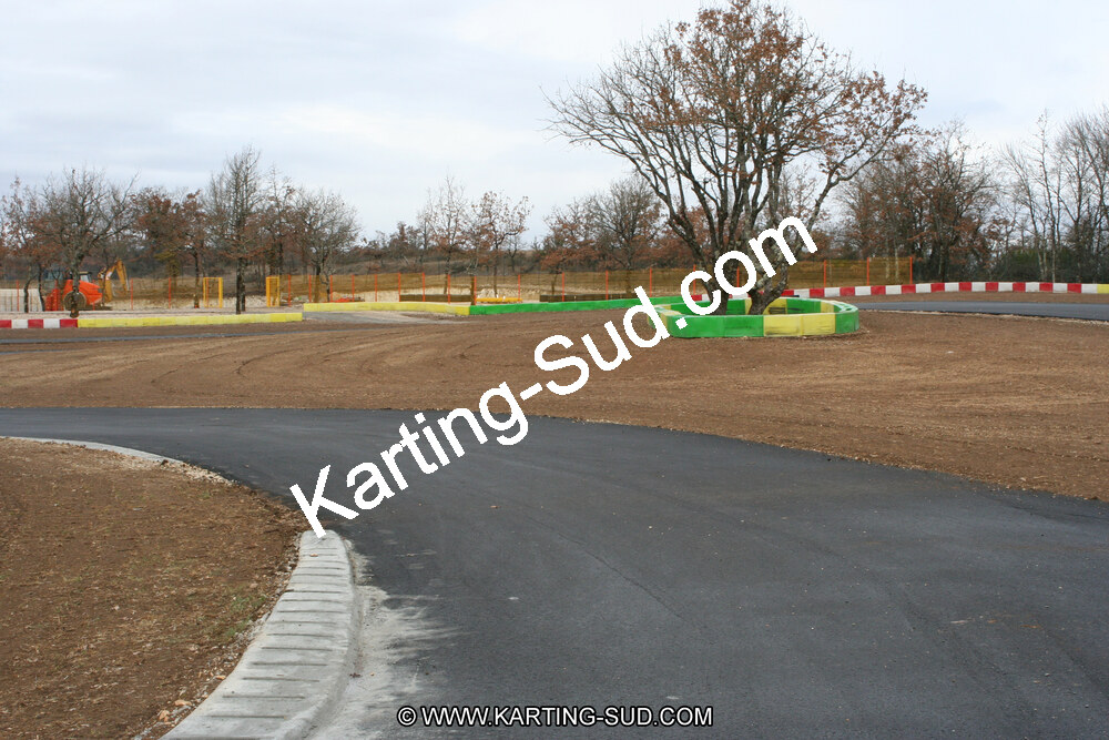 15/02/2011 : Photos du circuit de Cahors (travaux en cours) 2011 — karting