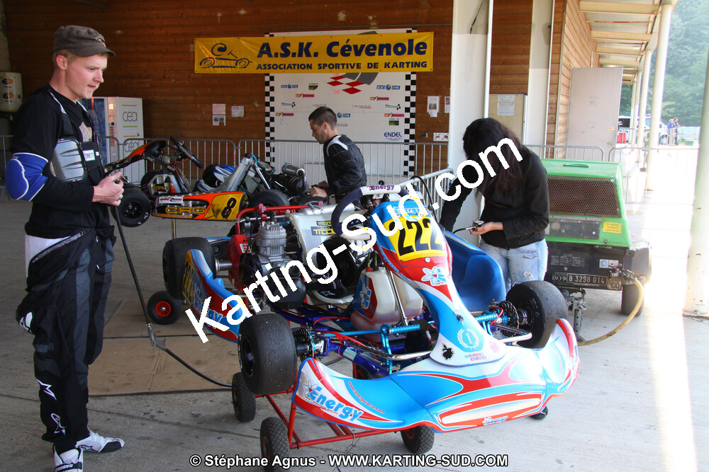 01/05/2011 : 3ème manche du Championnat du Sud à Alès (Photos Stéphane Agnus) 2011 — karting
