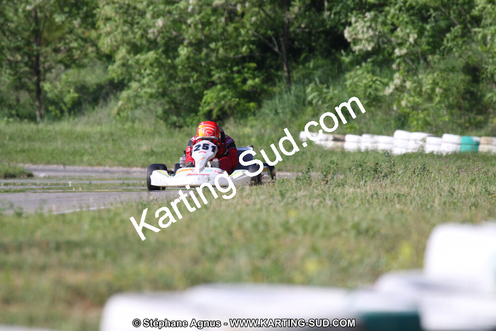 01/05/2011 : 3ème manche du Championnat du Sud à Alès (Photos Stéphane Agnus) 2011 — karting