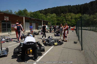 01/05/2011 : 3ème manche du Championnat du Sud à Alès (Photos Antoine Camblor) 2011 — karting