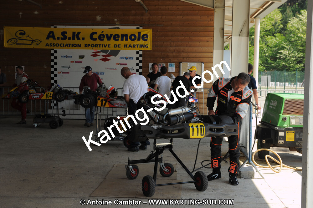 01/05/2011 : 3ème manche du Championnat du Sud à Alès (Photos Antoine Camblor) 2011 — karting