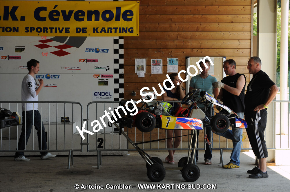 01/05/2011 : 3ème manche du Championnat du Sud à Alès (Photos Antoine Camblor) 2011 — karting