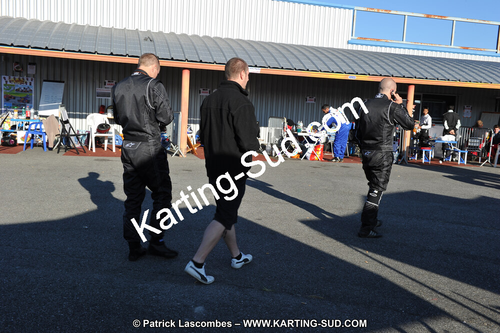 01 & 02/10/2011 : 24H Karting à Muret (Photos Stéphane Agnus – Yan Ching Agnus – Patrick Lascombes) 2011 — karting