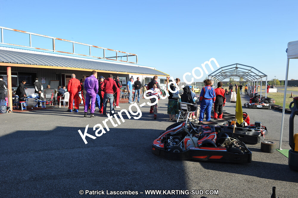 01 & 02/10/2011 : 24H Karting à Muret (Photos Stéphane Agnus – Yan Ching Agnus – Patrick Lascombes) 2011 — karting