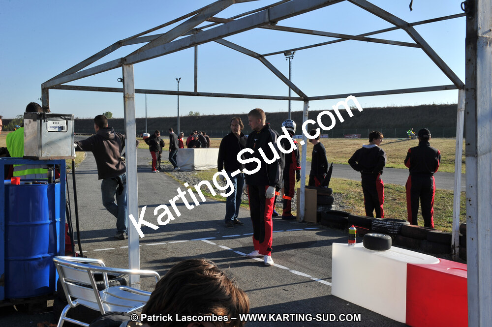 01 & 02/10/2011 : 24H Karting à Muret (Photos Stéphane Agnus – Yan Ching Agnus – Patrick Lascombes) 2011 — karting