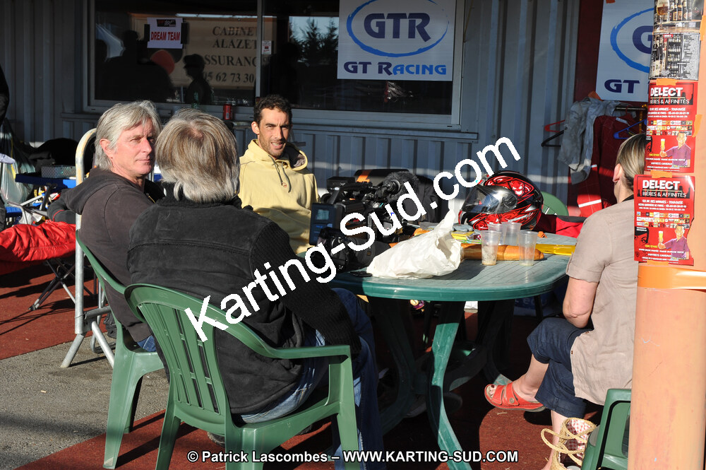 01 & 02/10/2011 : 24H Karting à Muret (Photos Stéphane Agnus – Yan Ching Agnus – Patrick Lascombes) 2011 — karting