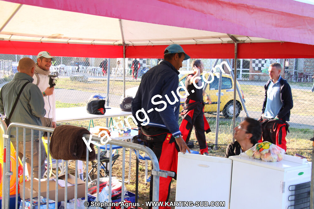 01 & 02/10/2011 : 24H Karting à Muret (Photos Stéphane Agnus – Yan Ching Agnus – Patrick Lascombes) 2011 — karting