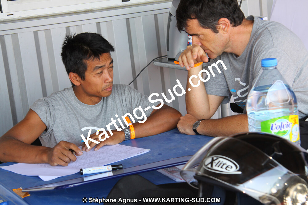 01 & 02/10/2011 : 24H Karting à Muret (Photos Stéphane Agnus – Yan Ching Agnus – Patrick Lascombes) 2011 — karting