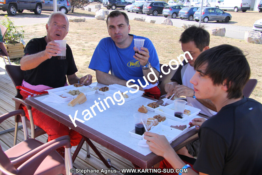 01 & 02/10/2011 : 24H Karting à Muret (Photos Stéphane Agnus – Yan Ching Agnus – Patrick Lascombes) 2011 — karting