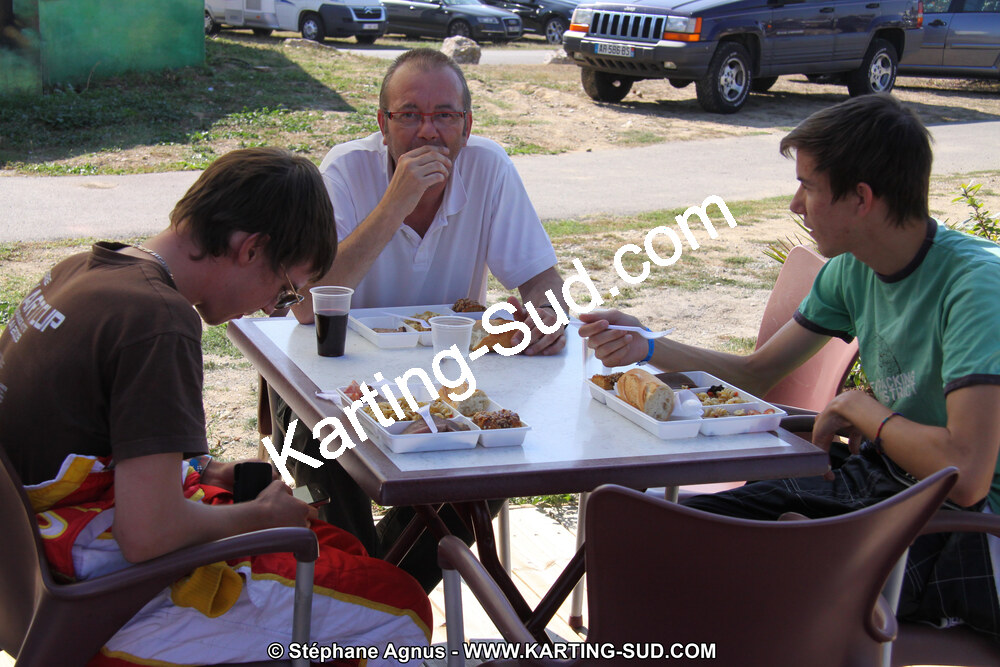 01 & 02/10/2011 : 24H Karting à Muret (Photos Stéphane Agnus – Yan Ching Agnus – Patrick Lascombes) 2011 — karting
