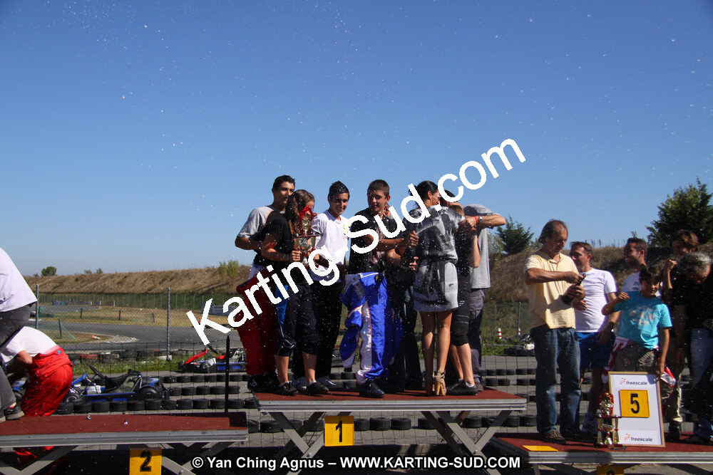 01 & 02/10/2011 : 24H Karting à Muret (Photos Stéphane Agnus – Yan Ching Agnus – Patrick Lascombes) 2011 — karting