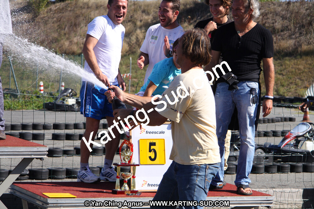 01 & 02/10/2011 : 24H Karting à Muret (Photos Stéphane Agnus – Yan Ching Agnus – Patrick Lascombes) 2011 — karting