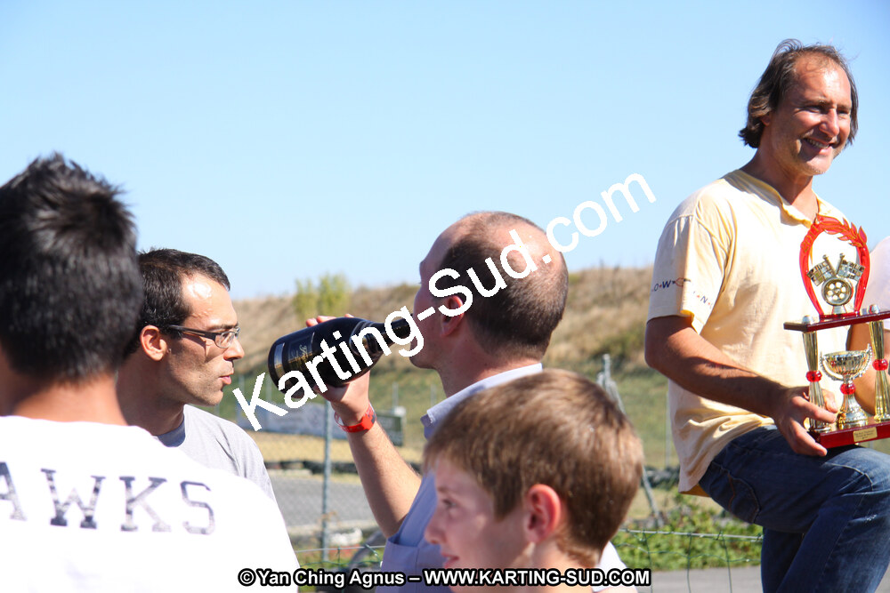 01 & 02/10/2011 : 24H Karting à Muret (Photos Stéphane Agnus – Yan Ching Agnus – Patrick Lascombes) 2011 — karting