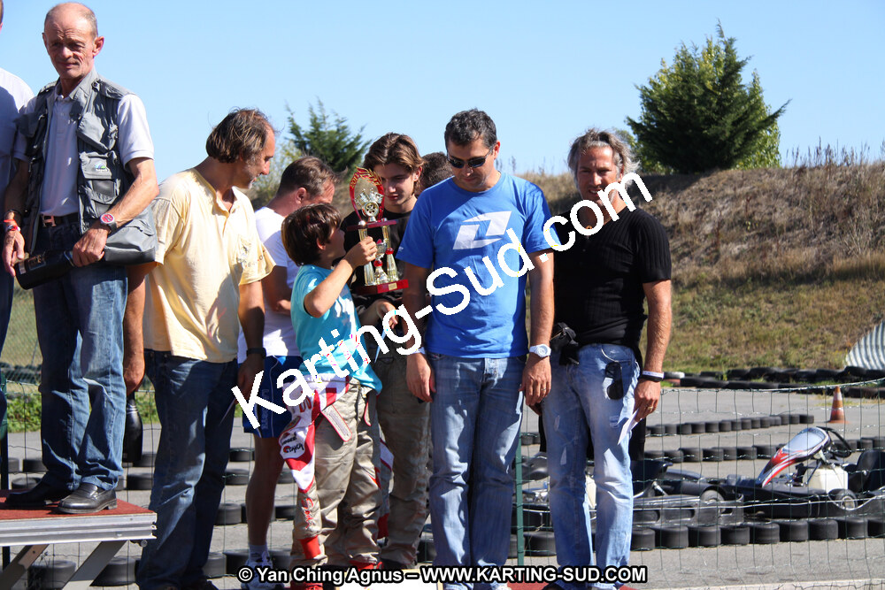 01 & 02/10/2011 : 24H Karting à Muret (Photos Stéphane Agnus – Yan Ching Agnus – Patrick Lascombes) 2011 — karting