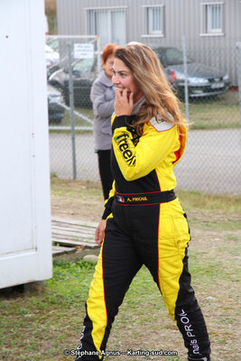 Anaïs PRIOUL — 04 et 05/10/2014 : Championnat de France X30 et Trophée des Pyrénées KFS à Muret (Photos Stéphane Agnus) 2014 — karting