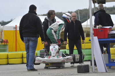 09/11/2014 : Endurance 2 temps à Layrac (Photos Patrick Lascombes) 2014 — karting