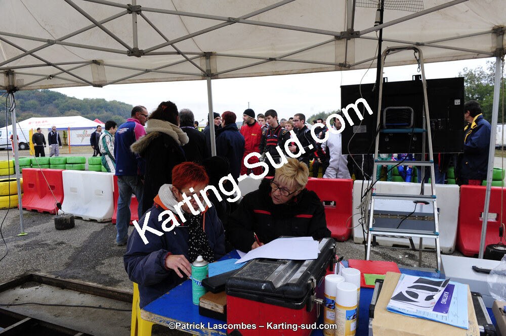 09/11/2014 : Endurance 2 temps à Layrac (Photos Patrick Lascombes) 2014 — karting