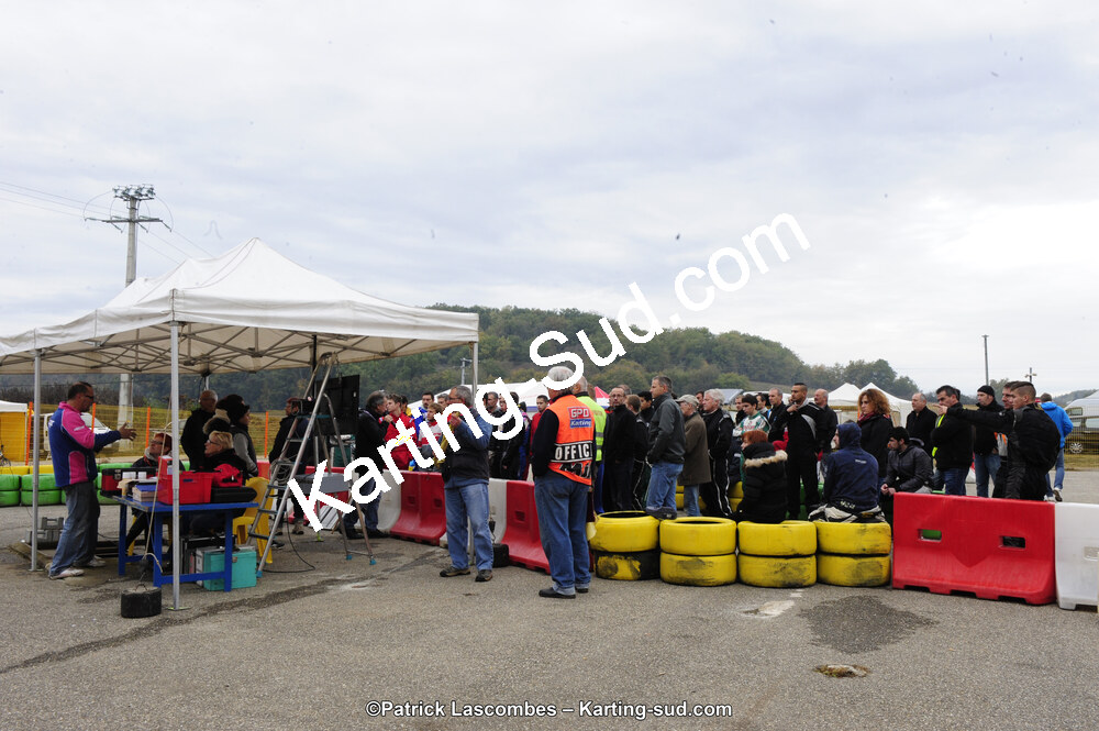09/11/2014 : Endurance 2 temps à Layrac (Photos Patrick Lascombes) 2014 — karting