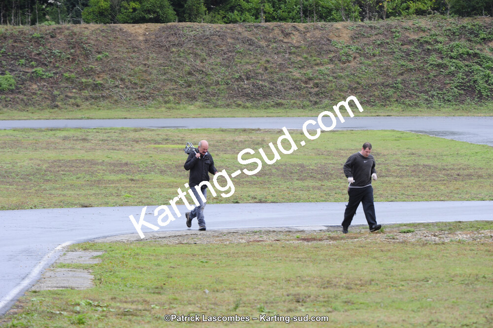 09/11/2014 : Endurance 2 temps à Layrac (Photos Patrick Lascombes) 2014 — karting