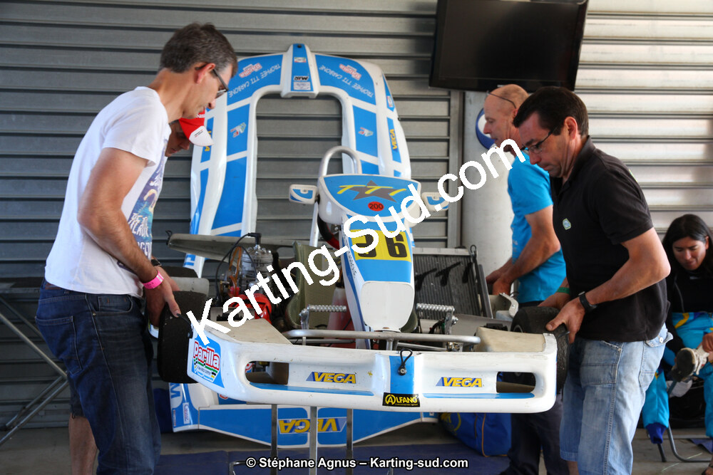 30 & 31/05/2015 : SuperKart 250, TTI Carbone et Championnat de France Long Circuit KZ2 et KZ2 Gentleman à Lédenon (Photos Stéphane Agnus) 2015 — karting
