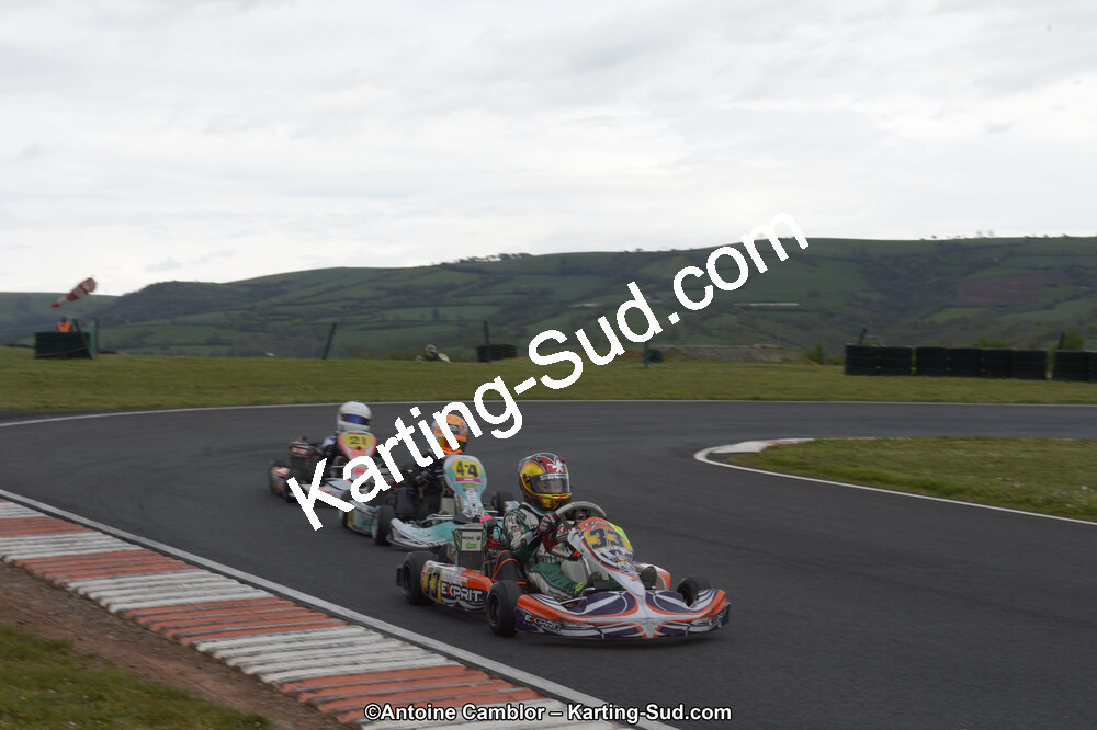 30/04 & 01/05/2016 : 3ème manche du Championnat du Sud 2016 à Belmont sur Rance (Photos Antoine Camblor) 2016 — karting