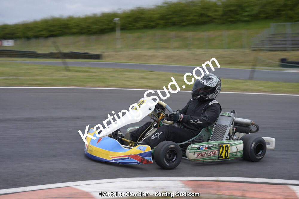 30/04 & 01/05/2016 : 3ème manche du Championnat du Sud 2016 à Belmont sur Rance (Photos Antoine Camblor) 2016 — karting