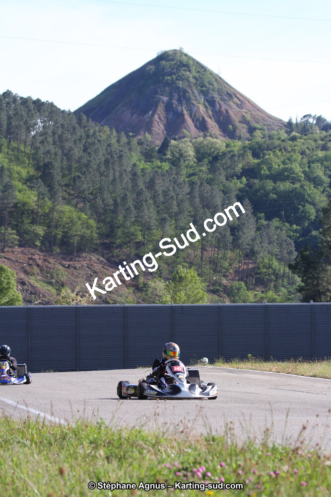 29 & 30/04/2017 : 3ème manche du Championnat du Sud 2017 à Alès et Championnat de Ligue Rhône-Alpes (Photos Stéphane Agnus) 2017 — karting