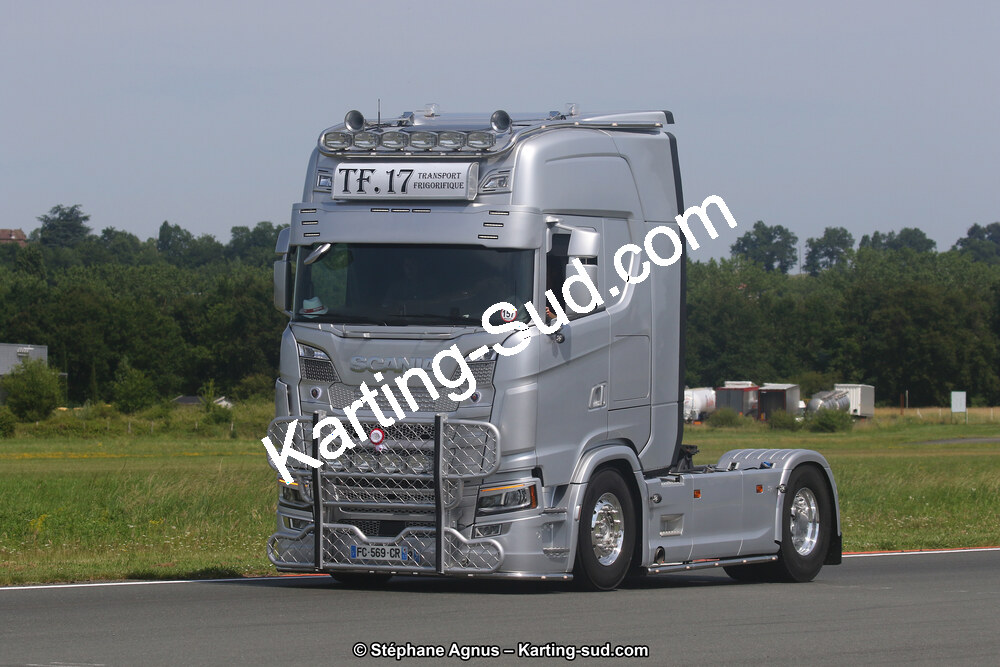 23/06/2019 : 2ème manche du Championnat de France Superkart et Grand Prix Camion à Nogaro (Photos Stéphane Agnus) 2019 — karting