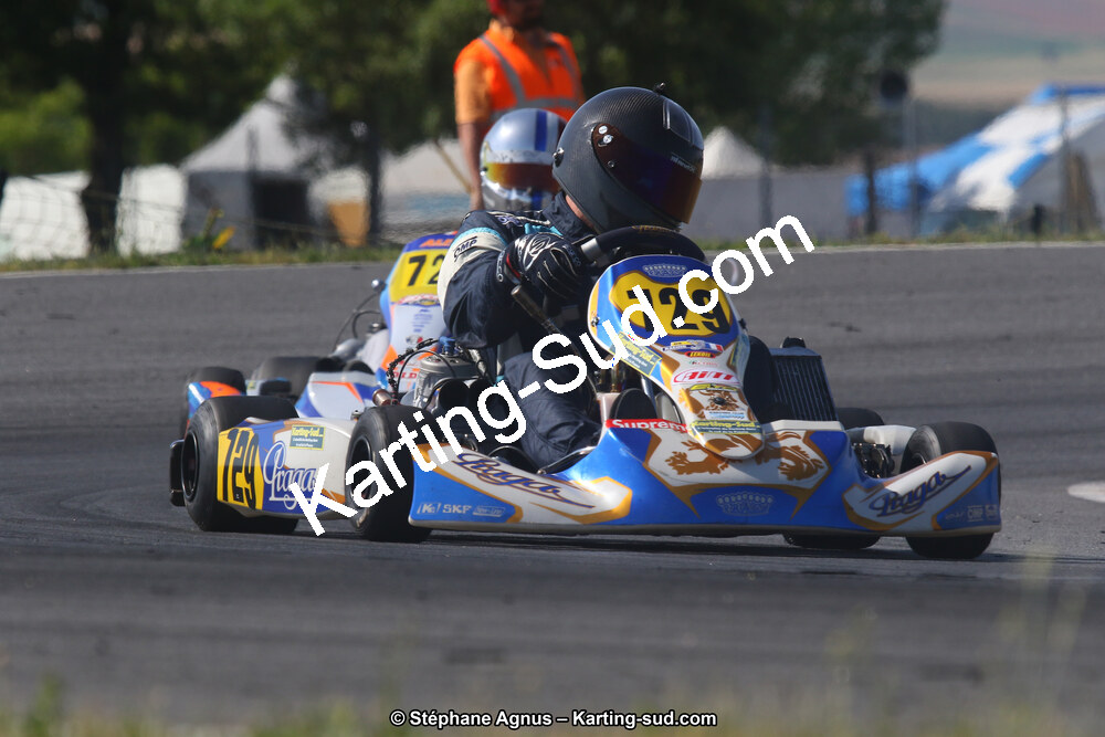 1G8A8806.jpg
