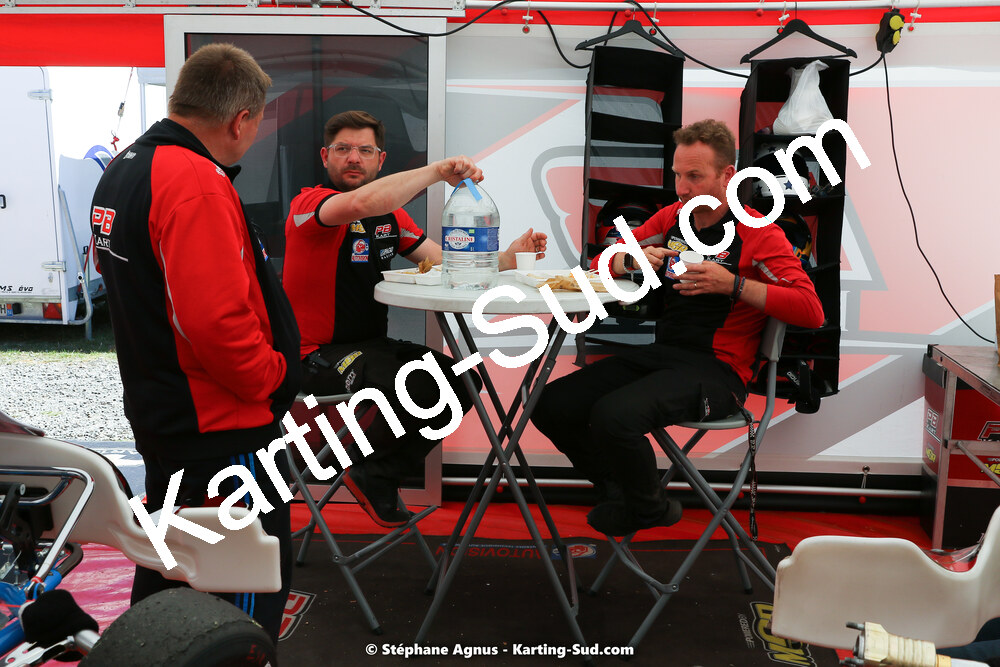 16 & 17/04/2022 : 3ème manche du Championnat du Sud 2022 au circuit d’Aigues-Vives (photos Stéphane Agnus) 2022 — karting