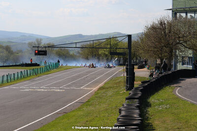 30/04 & 01/05/2022 : 4ème manche du Championnat du Sud 2022 au circuit Karting Plus de Belmont sur Rance (photos Stéphane Agnus) 2022 — karting