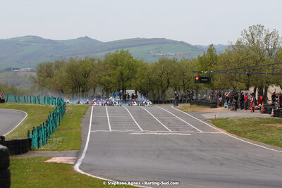 30/04 & 01/05/2022 : 4ème manche du Championnat du Sud 2022 au circuit Karting Plus de Belmont sur Rance (photos Stéphane Agnus) 2022 — karting
