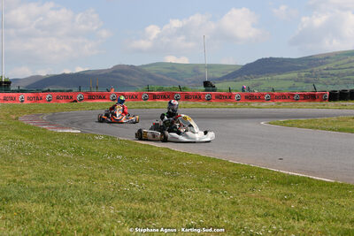 30/04 & 01/05/2022 : 4ème manche du Championnat du Sud 2022 au circuit Karting Plus de Belmont sur Rance (photos Stéphane Agnus) 2022 — karting