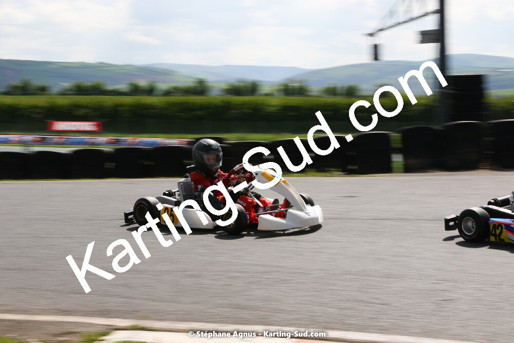 30/04 & 01/05/2022 : 4ème manche du Championnat du Sud 2022 au circuit Karting Plus de Belmont sur Rance (photos Stéphane Agnus) 2022 — karting