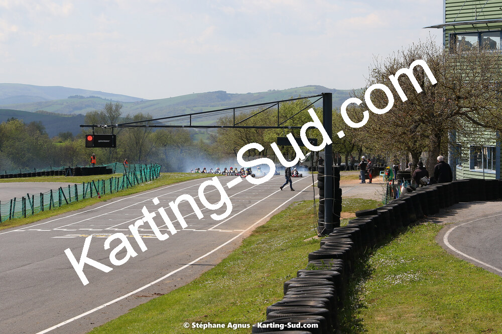 30/04 & 01/05/2022 : 4ème manche du Championnat du Sud 2022 au circuit Karting Plus de Belmont sur Rance (photos Stéphane Agnus) 2022 — karting