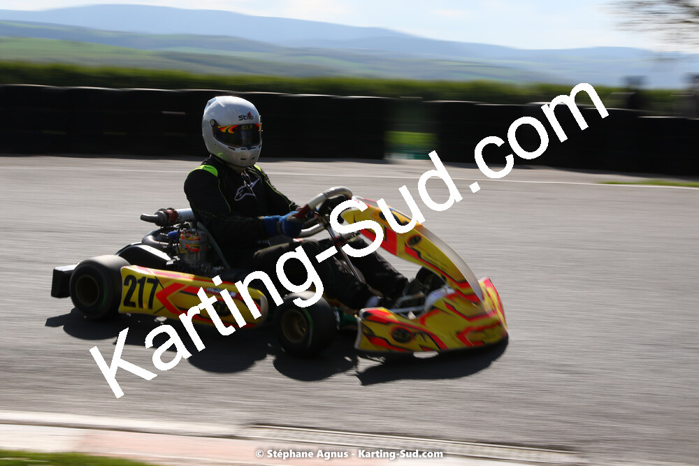 30/04 & 01/05/2022 : 4ème manche du Championnat du Sud 2022 au circuit Karting Plus de Belmont sur Rance (photos Stéphane Agnus) 2022 — karting