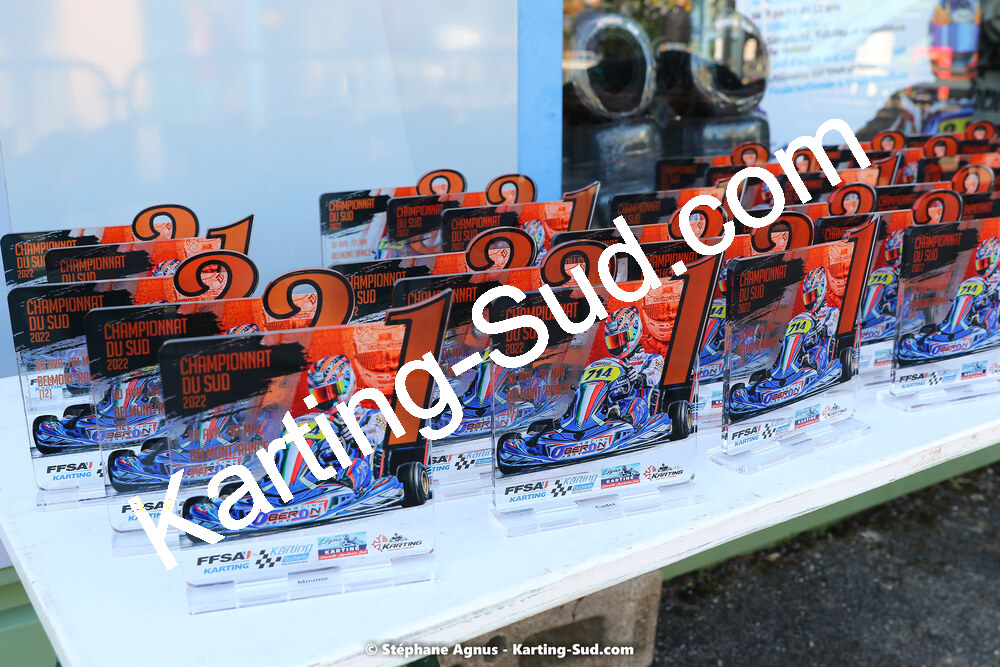 30/04 & 01/05/2022 : 4ème manche du Championnat du Sud 2022 au circuit Karting Plus de Belmont sur Rance (photos Stéphane Agnus) 2022 — karting