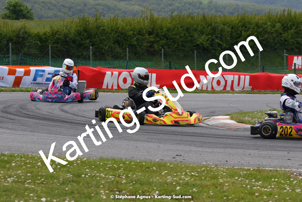 30/04 & 01/05/2022 : 4ème manche du Championnat du Sud 2022 au circuit Karting Plus de Belmont sur Rance (photos Stéphane Agnus) 2022 — karting