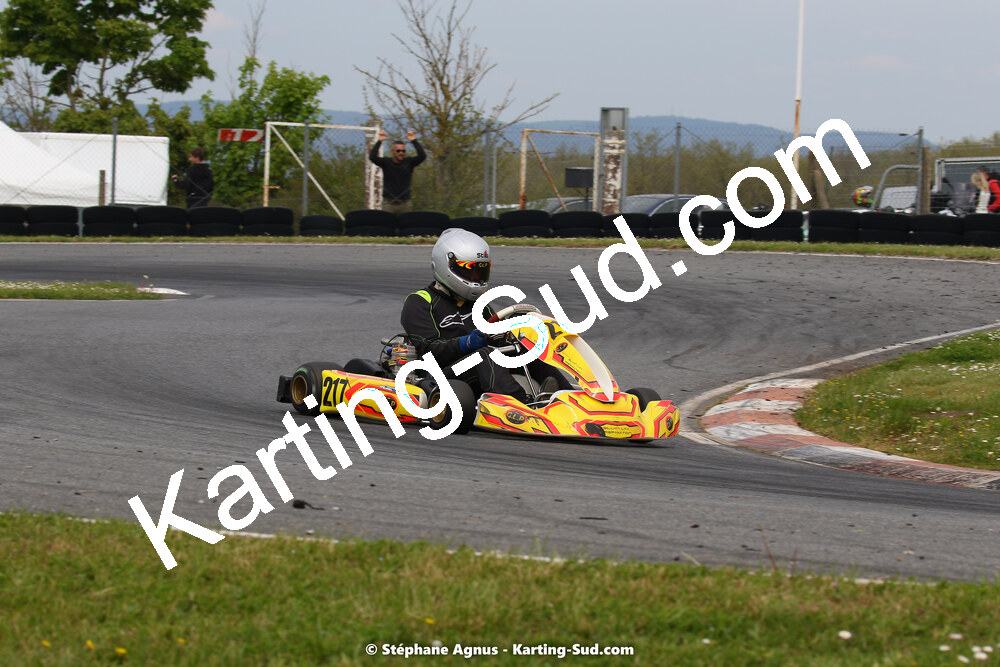 30/04 & 01/05/2022 : 4ème manche du Championnat du Sud 2022 au circuit Karting Plus de Belmont sur Rance (photos Stéphane Agnus) 2022 — karting