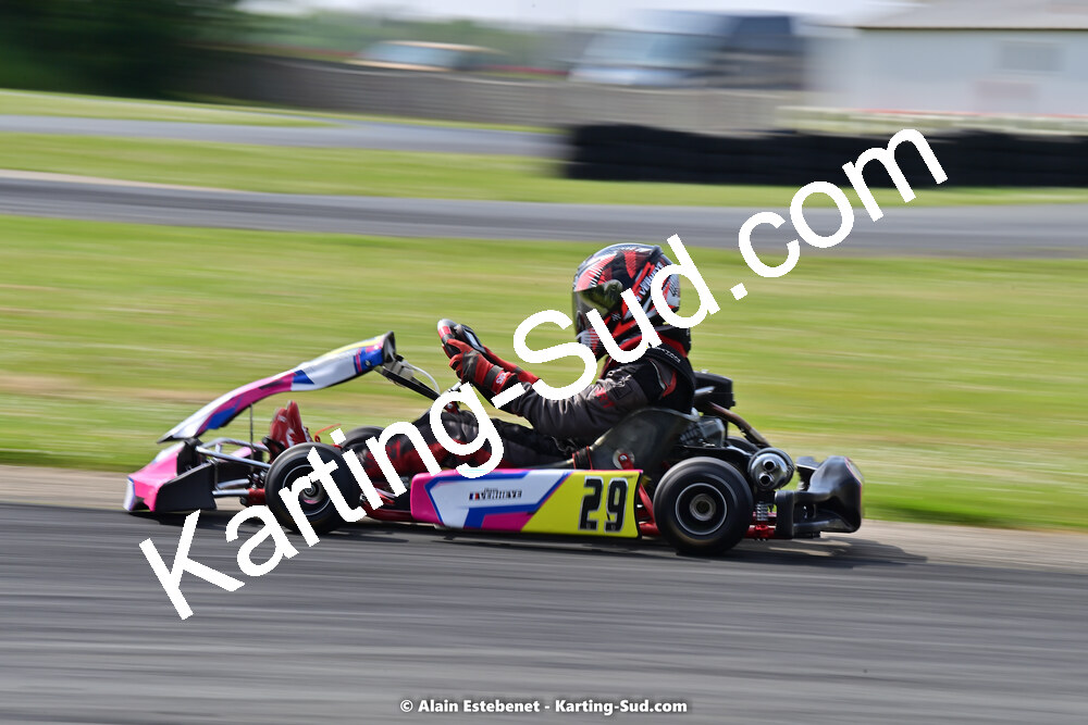 01/05/2022 : 2ème manche Trophée Ufolep Karting Nouvelle Aquitaine à Saint Genis (Photos Alain Estebenet) 2022 — karting