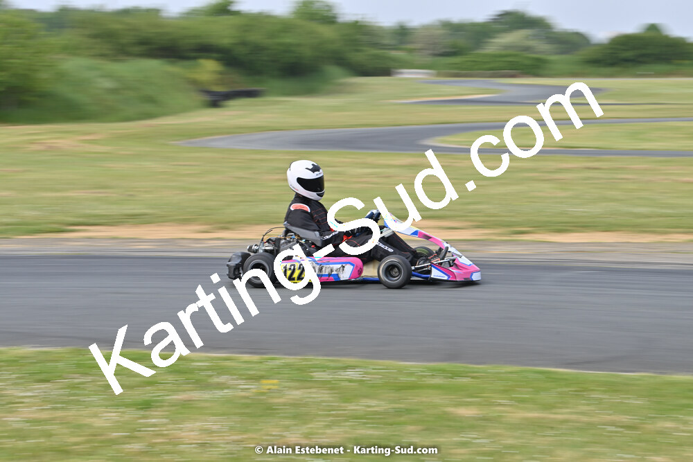 01/05/2022 : 2ème manche Trophée Ufolep Karting Nouvelle Aquitaine à Saint Genis (Photos Alain Estebenet) 2022 — karting