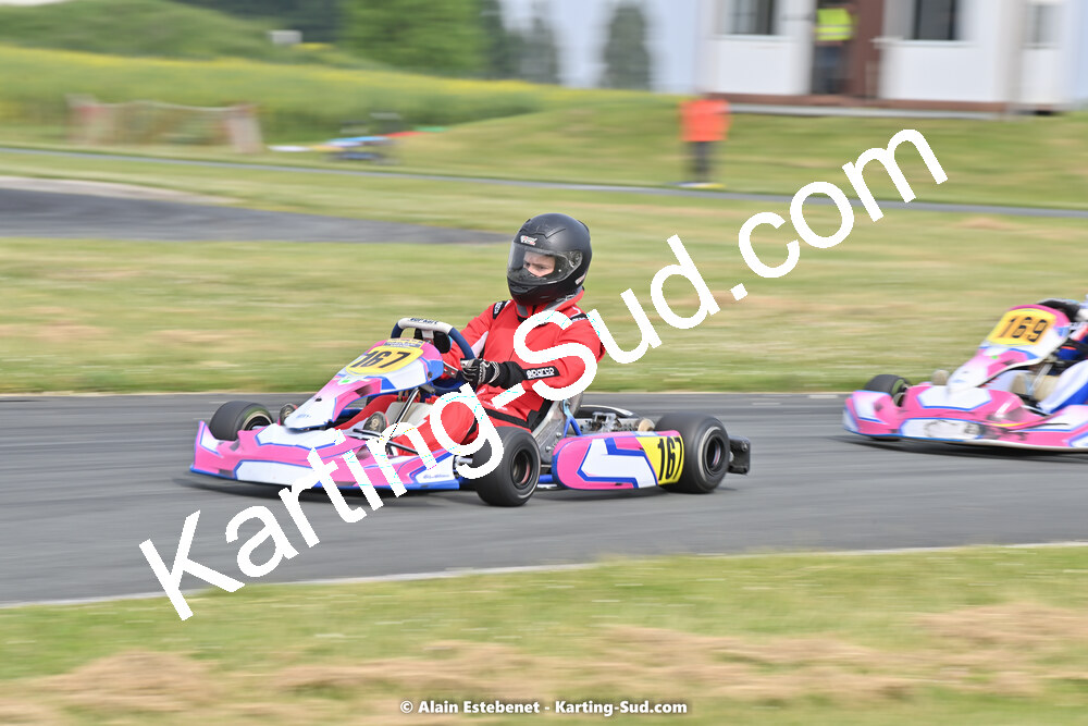 01/05/2022 : 2ème manche Trophée Ufolep Karting Nouvelle Aquitaine à Saint Genis (Photos Alain Estebenet) 2022 — karting