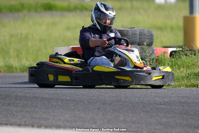 07/05/2022 : Endurance Loisir Les Razbitumes pour “1 maillot pour la vie” & Les Socio Esthéticiennes (Photos Stéphane Agnus) 2022 — karting