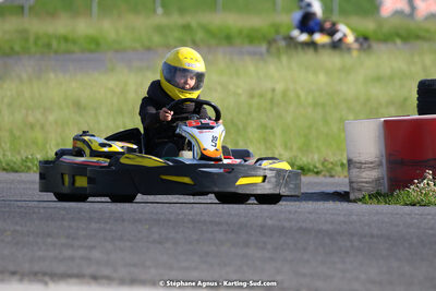 07/05/2022 : Endurance Loisir Les Razbitumes pour “1 maillot pour la vie” & Les Socio Esthéticiennes (Photos Stéphane Agnus) 2022 — karting