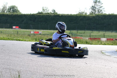 07/05/2022 : Endurance Loisir Les Razbitumes pour “1 maillot pour la vie” & Les Socio Esthéticiennes (Photos Stéphane Agnus) 2022 — karting