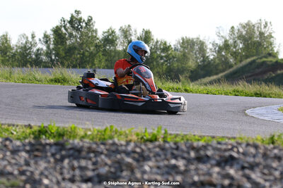 07/05/2022 : Endurance Loisir Les Razbitumes pour “1 maillot pour la vie” & Les Socio Esthéticiennes (Photos Stéphane Agnus) 2022 — karting