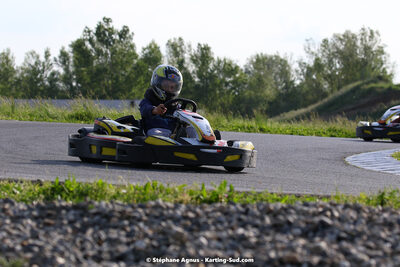 07/05/2022 : Endurance Loisir Les Razbitumes pour “1 maillot pour la vie” & Les Socio Esthéticiennes (Photos Stéphane Agnus) 2022 — karting